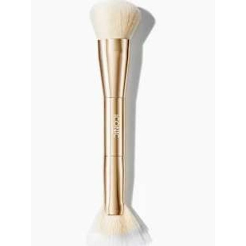 Iconic London‎ OS Gold Cheek Glow Duo Brush Women's Dual-Ended Makeup Tool